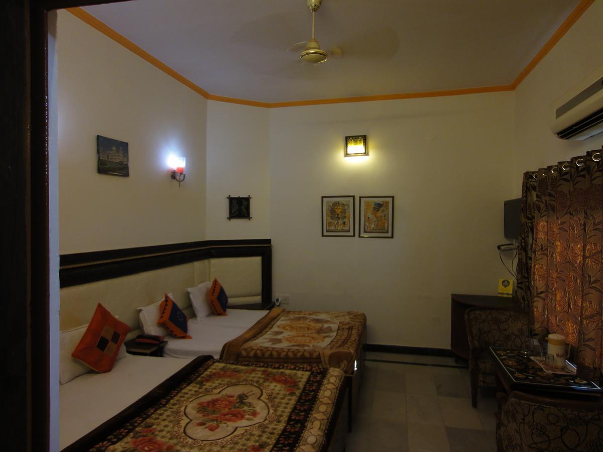 Hotel Taj Plaza, Vip Road, Agra Agra  Zewnętrze zdjęcie