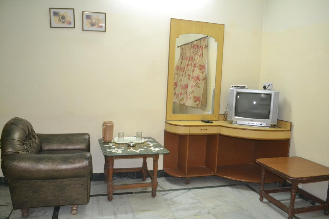 Hotel Taj Plaza, Vip Road, Agra Agra  Zewnętrze zdjęcie